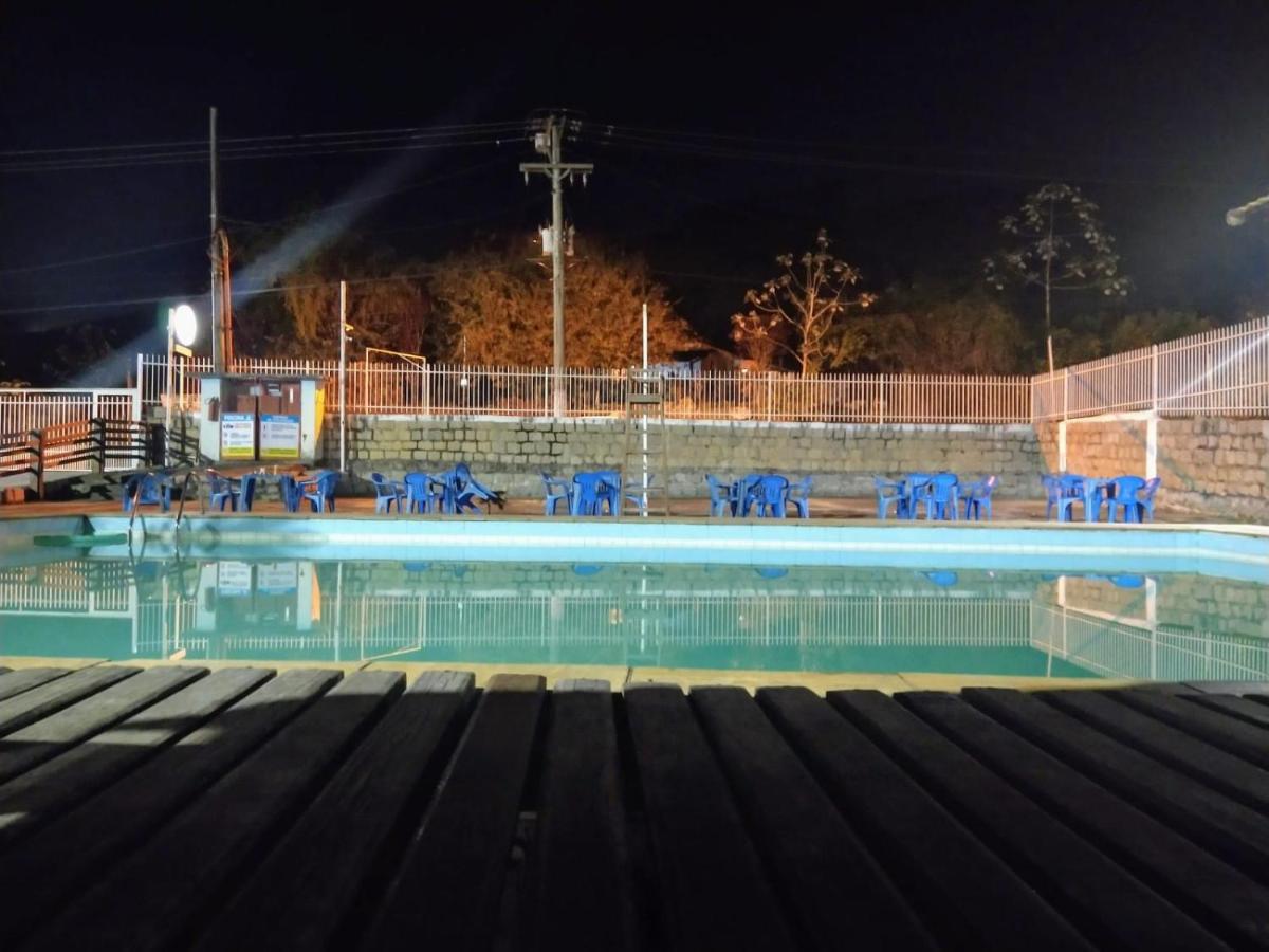 איטאטיאיה Conora Hotel מראה חיצוני תמונה