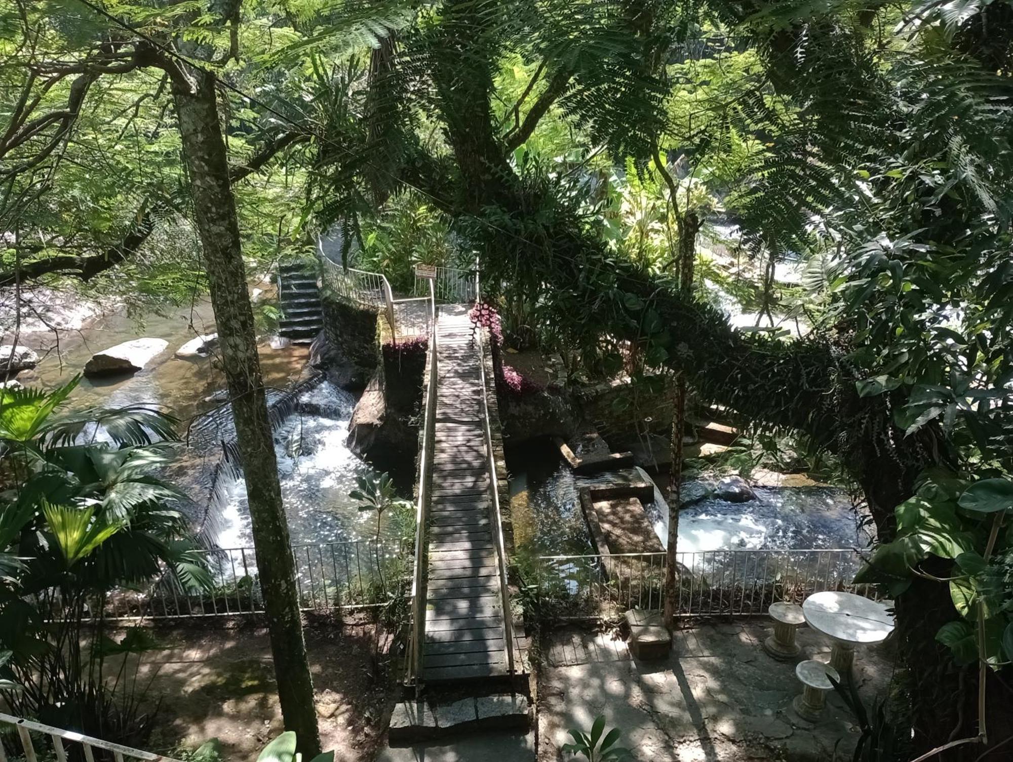 איטאטיאיה Conora Hotel מראה חיצוני תמונה